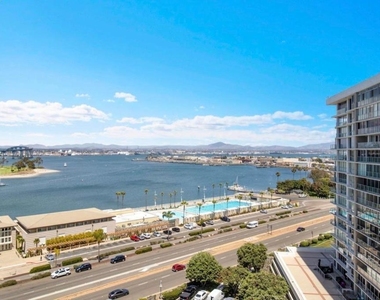 1810 Avenida Del Mundo - Photo Thumbnail 3