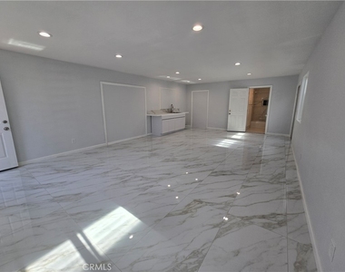 14201 Paul Way - Photo Thumbnail 5
