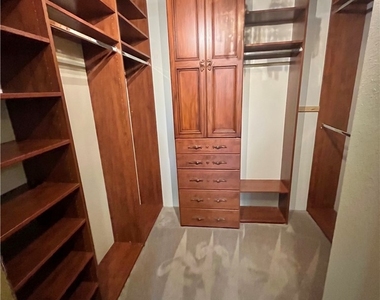 3334 Watermarke Place - Photo Thumbnail 13
