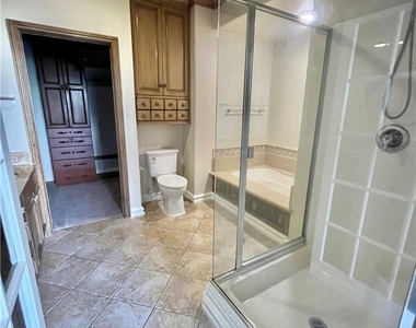 3334 Watermarke Place - Photo Thumbnail 10