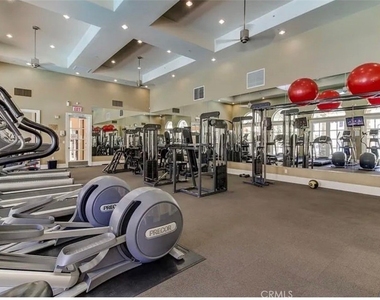 3334 Watermarke Place - Photo Thumbnail 21
