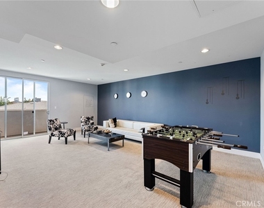 118 N Kings Rd - Photo Thumbnail 30