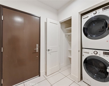 118 N Kings Rd - Photo Thumbnail 5