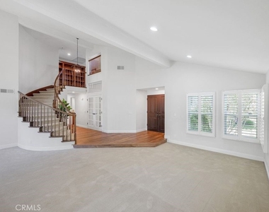 11 Pinewood Drive - Photo Thumbnail 15
