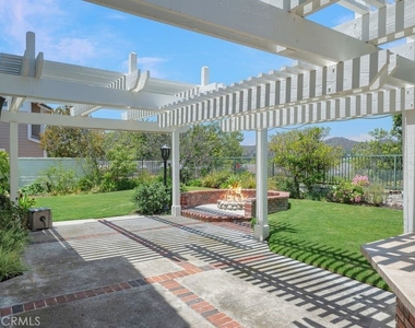 11 Pinewood Drive - Photo Thumbnail 8