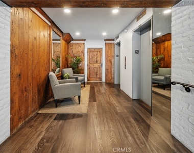 532 N Rossmore Avenue - Photo Thumbnail 12