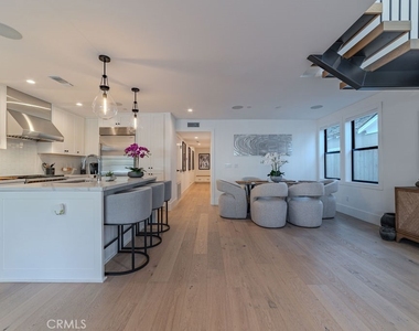 603 Acacia Avenue - Photo Thumbnail 12
