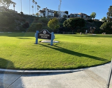 603 Acacia Avenue - Photo Thumbnail 36