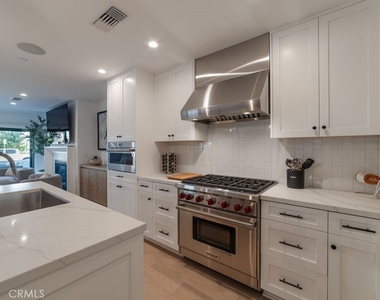603 Acacia Avenue - Photo Thumbnail 7
