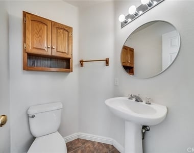 28 Homestead Dr - Photo Thumbnail 14