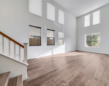 28 Homestead Dr - Photo Thumbnail 5