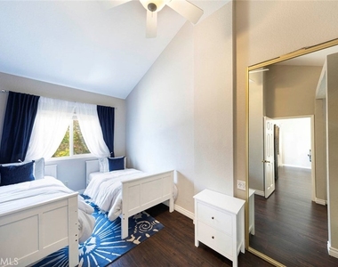 8008 E Fox Run - Photo Thumbnail 16