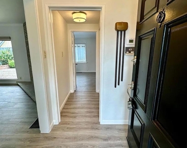 1430 Emory Street - Photo Thumbnail 3