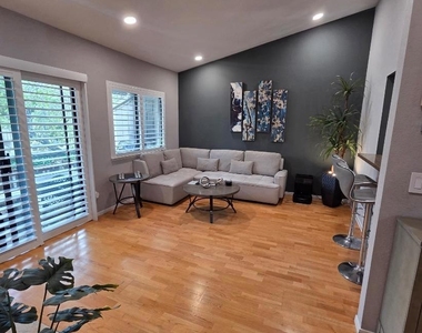 1528 Alma Terrace - Photo Thumbnail 1