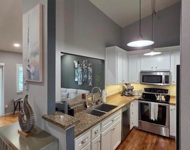 1528 Alma Terrace - Photo Thumbnail 4