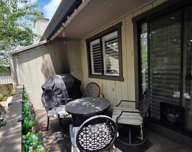1528 Alma Terrace - Photo Thumbnail 18