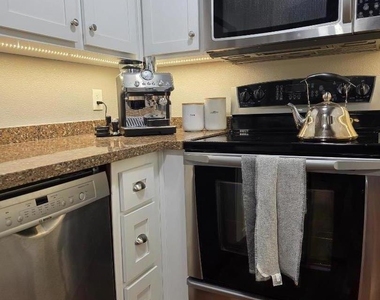1528 Alma Terrace - Photo Thumbnail 6