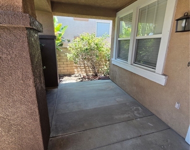 41089 Robard Way - Photo Thumbnail 3