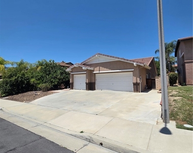 41089 Robard Way - Photo Thumbnail 1