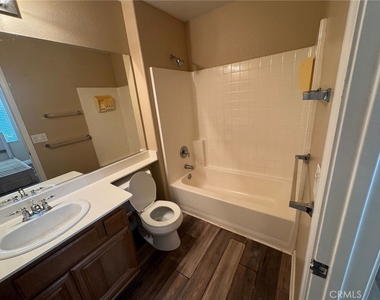 32023 Cottage Glen Drive - Photo Thumbnail 16