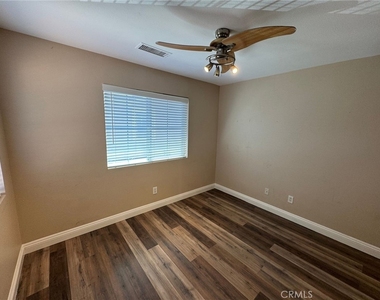 32023 Cottage Glen Drive - Photo Thumbnail 18
