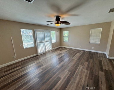32023 Cottage Glen Drive - Photo Thumbnail 9