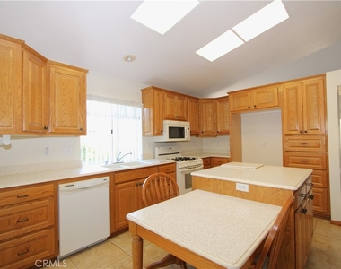 10770 Deerfield Drive - Photo Thumbnail 8