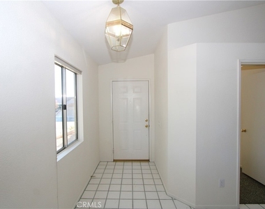 10770 Deerfield Drive - Photo Thumbnail 4