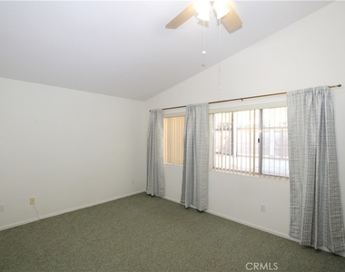 10770 Deerfield Drive - Photo Thumbnail 11