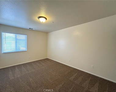 1555 Orange Avenue - Photo Thumbnail 20