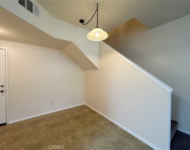 1555 Orange Avenue - Photo Thumbnail 7