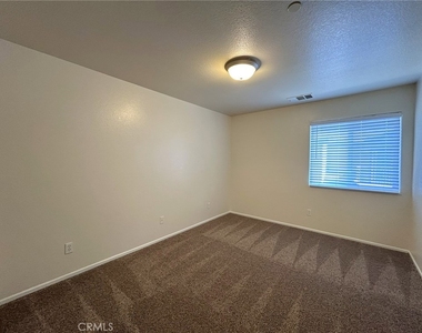 1555 Orange Avenue - Photo Thumbnail 18