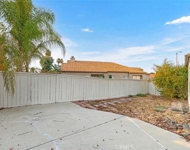 28243 Valombrosa Drive - Photo Thumbnail 17
