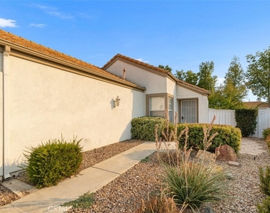 28243 Valombrosa Drive - Photo Thumbnail 13
