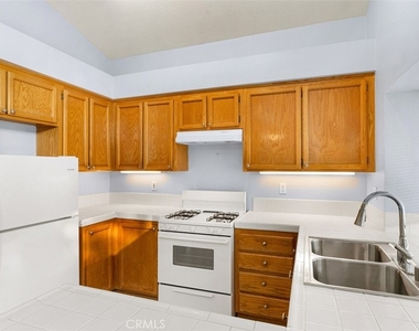 28243 Valombrosa Drive - Photo Thumbnail 5