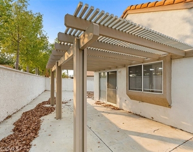 28243 Valombrosa Drive - Photo Thumbnail 16