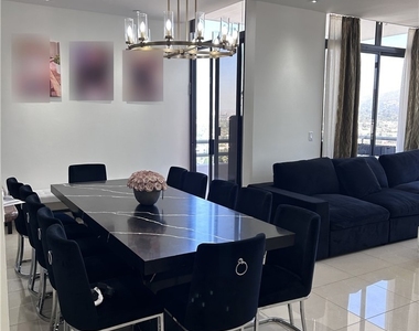 343 Pioneer Drive - Photo Thumbnail 8
