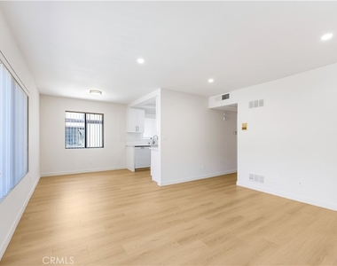 7750 Laurel Canyon Boulevard - Photo Thumbnail 1