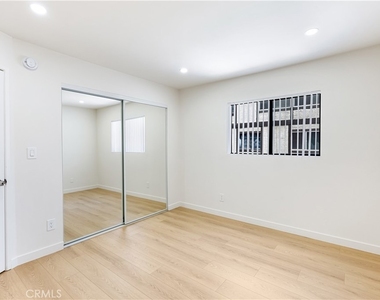 7750 Laurel Canyon Boulevard - Photo Thumbnail 12