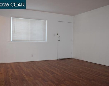 2515 Manchester Ave - Photo Thumbnail 14