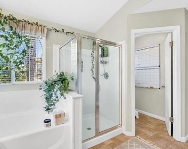 1215 Royal Ann Court - Photo Thumbnail 37
