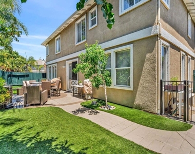 1215 Royal Ann Court - Photo Thumbnail 45