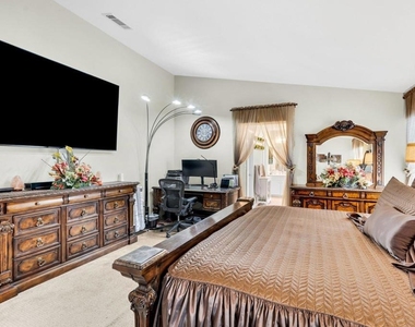 1215 Royal Ann Court - Photo Thumbnail 34