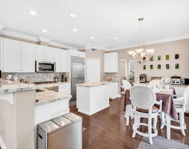 1215 Royal Ann Court - Photo Thumbnail 15