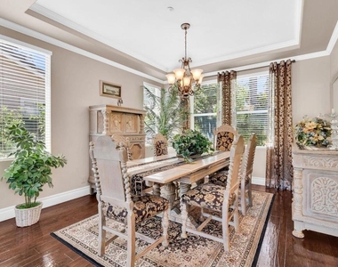 1215 Royal Ann Court - Photo Thumbnail 11