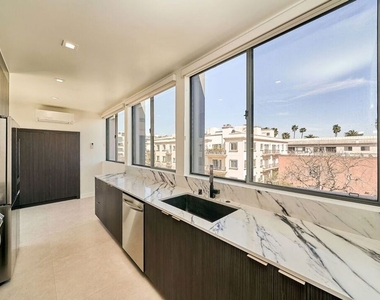 145 S Maple Drive - Photo Thumbnail 12