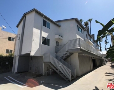 601 N Normandie Avenue - Photo Thumbnail 10