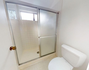 21930 Marylee Street - Photo Thumbnail 18