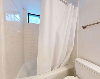 21930 Marylee Street - Photo Thumbnail 24