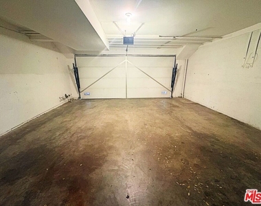 21930 Marylee Street - Photo Thumbnail 28